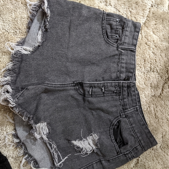 Shorts - Picture 2 of 2